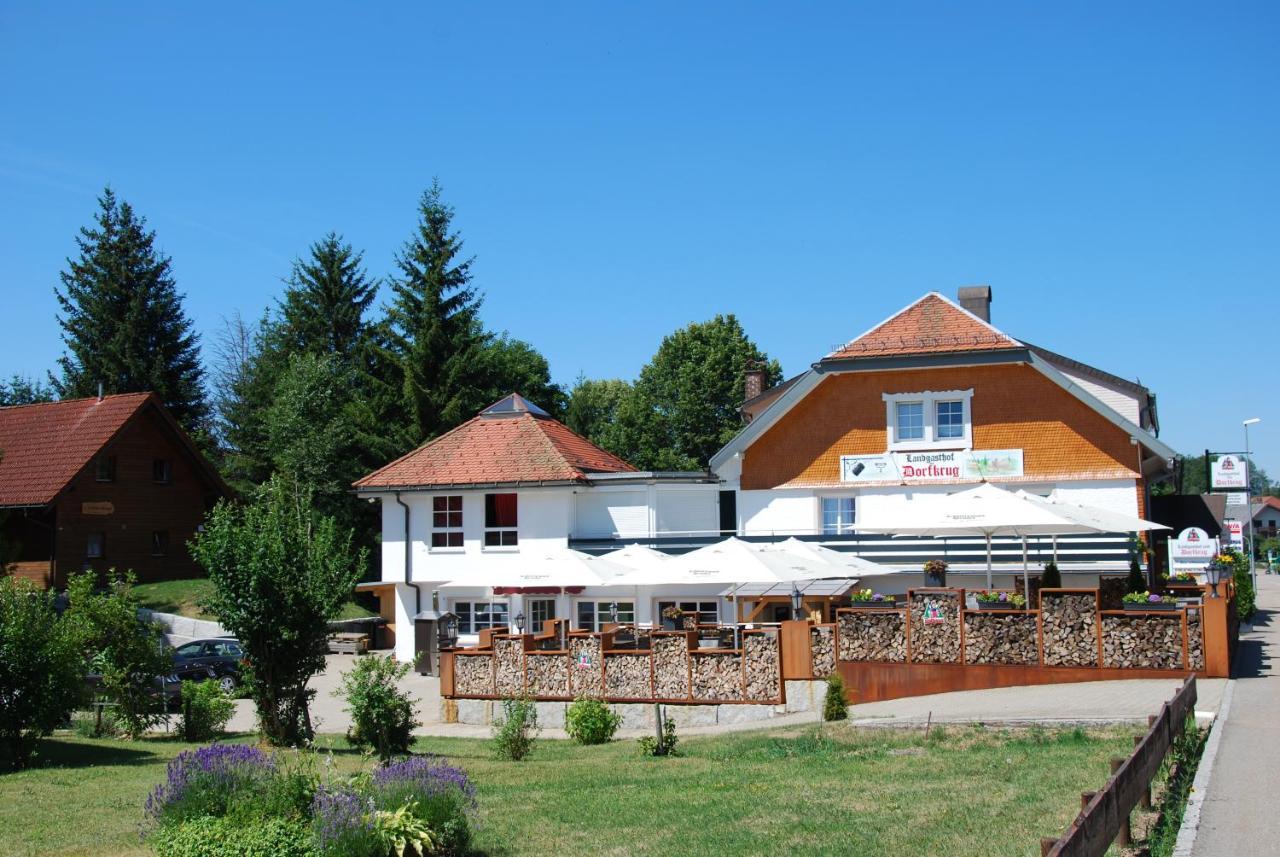 Landgasthof Zum Dorfkrug Hotel Häusern Kültér fotó