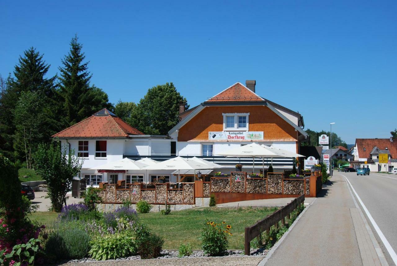 Landgasthof Zum Dorfkrug Hotel Häusern Kültér fotó